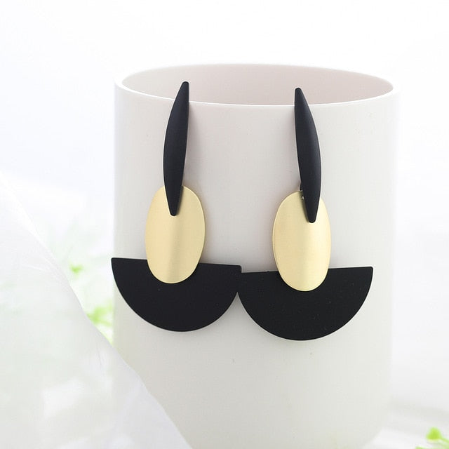 WYBU Summer Style Golden Drop Earrings For Women Geomatric Black Long Hanging Earring Triangle Bts Jewelry Earing bijouterie