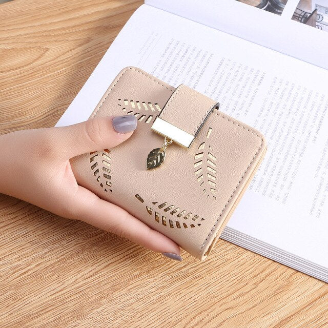 2020 Design Women's Purse Zipper Leather Ladies Wallet Women Luxury Brand Small Female Wallet Hollow Leaves for Credit Cards