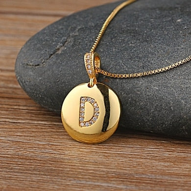 New Hot Sale Top Quality Women Girls Initial Letter Necklace Gold Color 26 Letters Charm Necklaces Pendants Copper Jewelry Gift