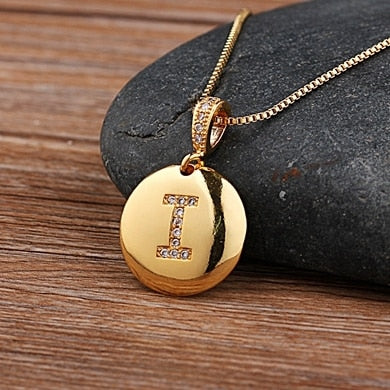 New Hot Sale Top Quality Women Girls Initial Letter Necklace Gold Color 26 Letters Charm Necklaces Pendants Copper Jewelry Gift