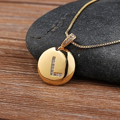 New Hot Sale Top Quality Women Girls Initial Letter Necklace Gold Color 26 Letters Charm Necklaces Pendants Copper Jewelry Gift