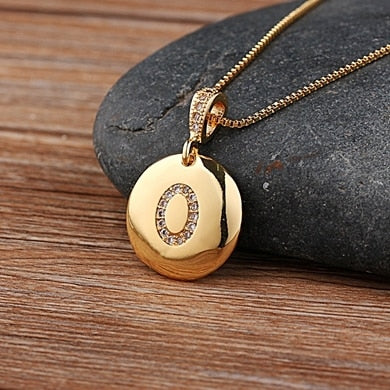 New Hot Sale Top Quality Women Girls Initial Letter Necklace Gold Color 26 Letters Charm Necklaces Pendants Copper Jewelry Gift