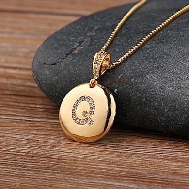 New Hot Sale Top Quality Women Girls Initial Letter Necklace Gold Color 26 Letters Charm Necklaces Pendants Copper Jewelry Gift