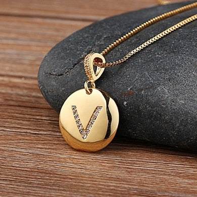 New Hot Sale Top Quality Women Girls Initial Letter Necklace Gold Color 26 Letters Charm Necklaces Pendants Copper Jewelry Gift