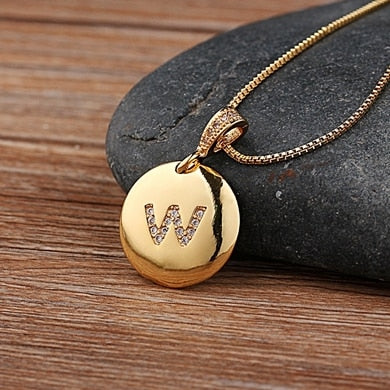 New Hot Sale Top Quality Women Girls Initial Letter Necklace Gold Color 26 Letters Charm Necklaces Pendants Copper Jewelry Gift