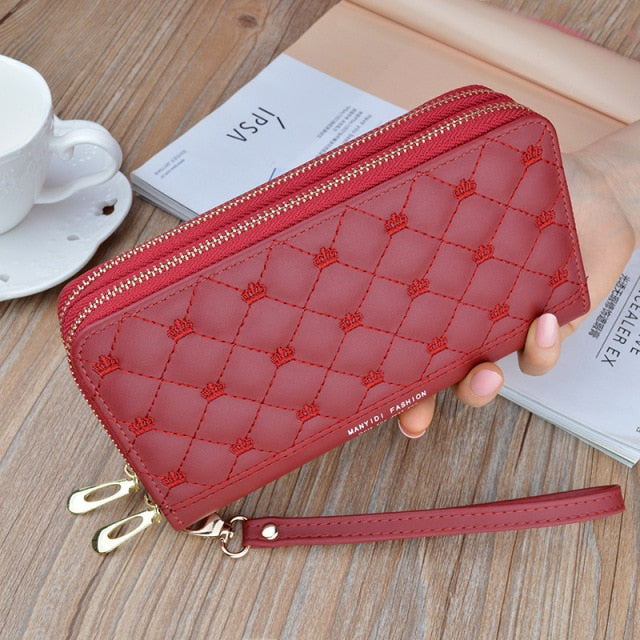 Women's wallet fashion V Ladies mobile phone bag long ladies new clutch bag star Double zipper hand strap bag Multiple color 697