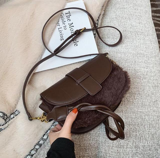 Weave Shoulder strap Saddle Armpit bag 2021 Winter New High-quality Plush Women's Designer Handbag Casual Shoulder Messenger Bag