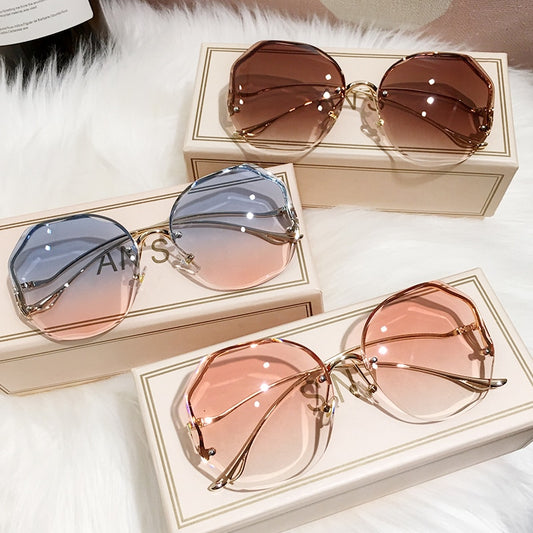 2022 Fashion Tea Gradient Sunglasses Women Ocean Water Cut Trimmed Lens Metal Curved Temples Sun Glasses Female UV400