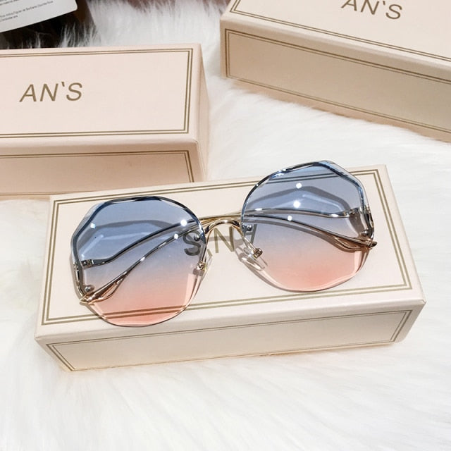 2022 Fashion Tea Gradient Sunglasses Women Ocean Water Cut Trimmed Lens Metal Curved Temples Sun Glasses Female UV400