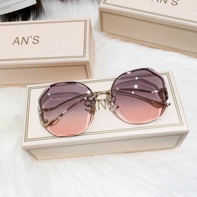 2022 Fashion Tea Gradient Sunglasses Women Ocean Water Cut Trimmed Lens Metal Curved Temples Sun Glasses Female UV400