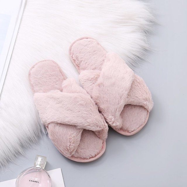 Women Fashion Warm Fluffy Slippers Cozy Faux Fur Cross Indoor Floor Slides Flat Soft Furry Ladies Female Celebrities Flip Flops